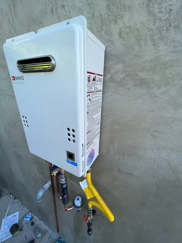 Tankless water heater installation for Loxahatchee Club homes